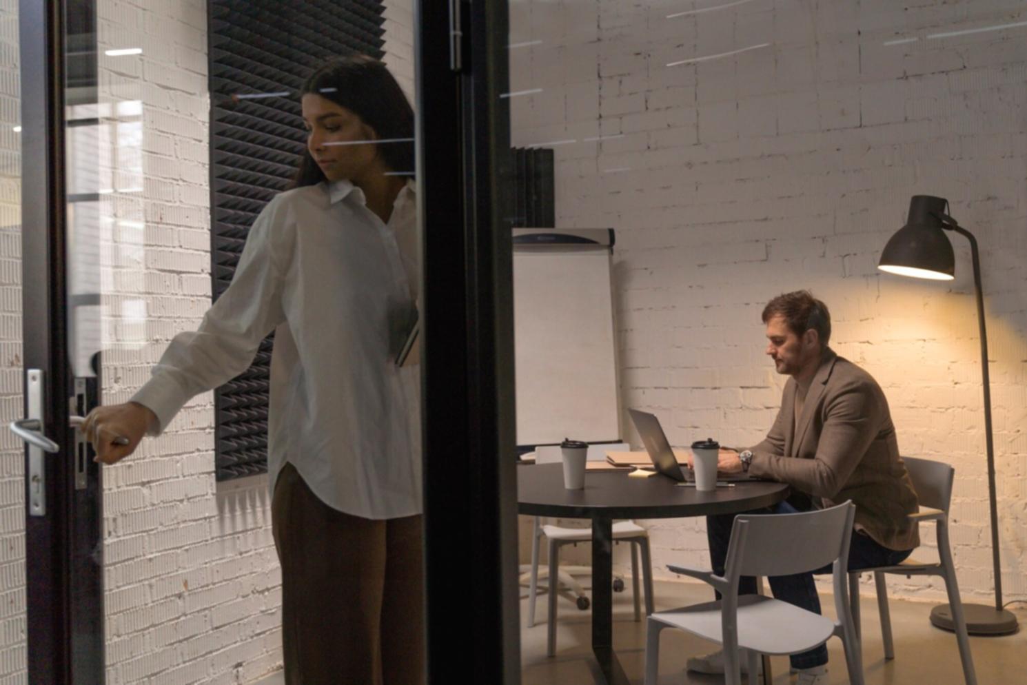 Student reviewing trading charts during brightcereb practical session